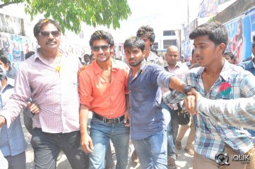 Pyaar Mein Padipoyane Movie Success Tour